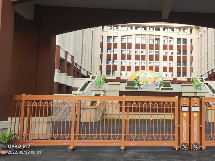 南寧青秀區(qū)第四初級中學