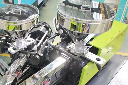 如何選擇混雙色注塑機？看完后漲知識！